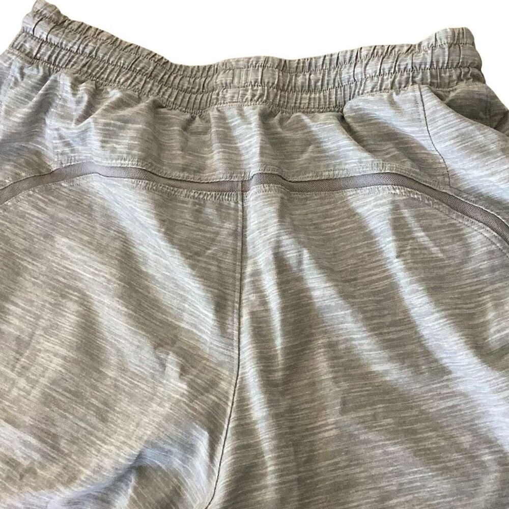 Lululemon Pace Breaker Lined Short 7” Inseam Gray Men’s Sz Small - Picture 4 of 9